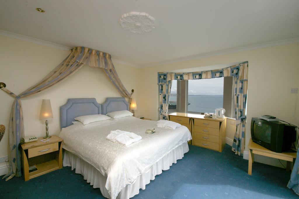 Fieldhead Hotel & Horizons Restaurant Saltash Chambre photo